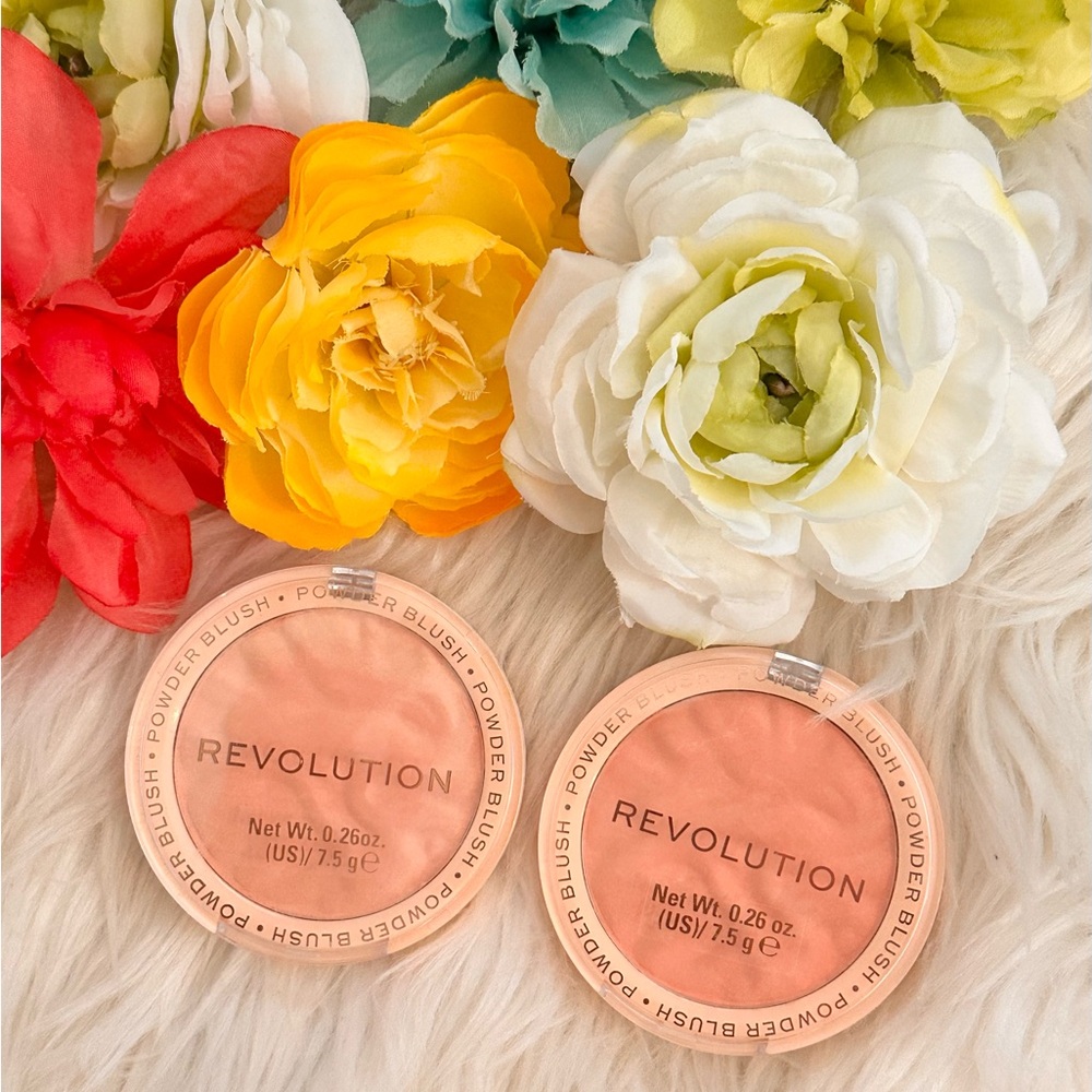 Revolution Peach Bliss Powder Blush Bundle NEW!